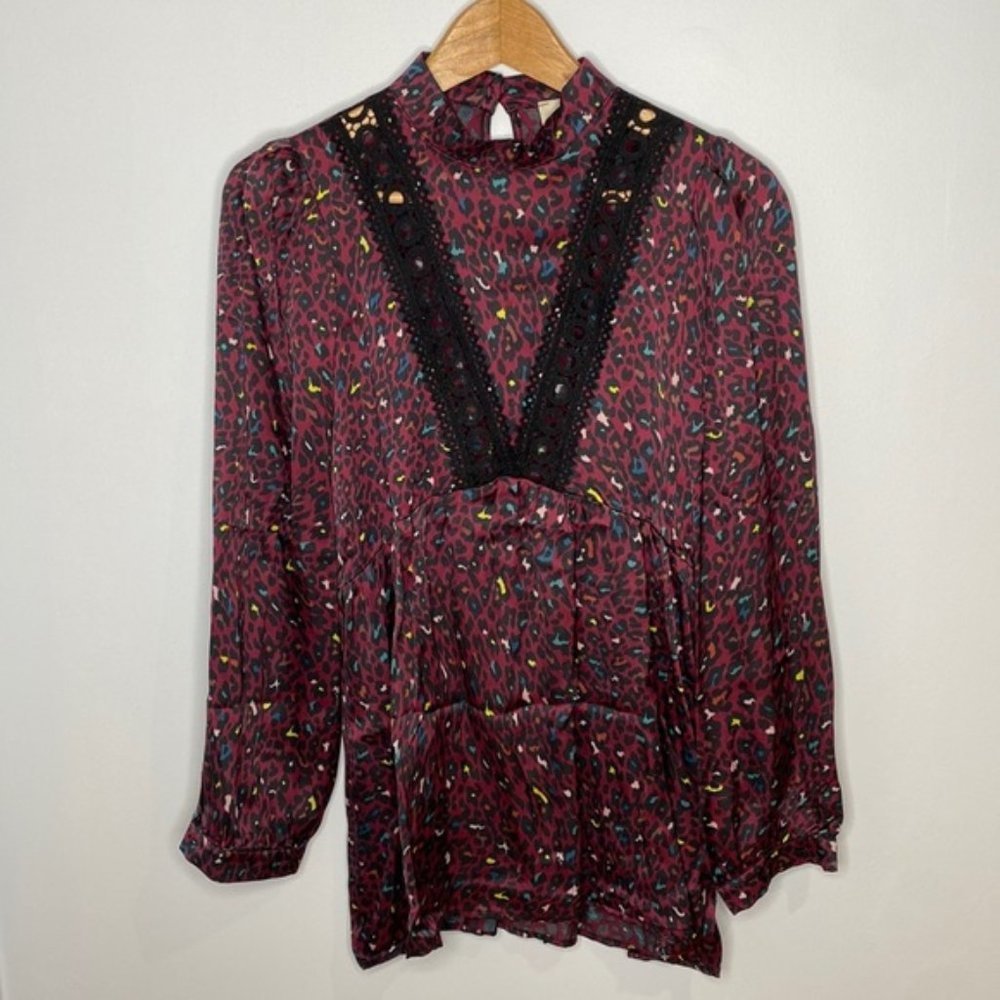 Dixie Women Burgundy All Over Animal Print Blouse Size Medium